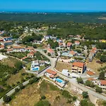 בית נופש Veduta פולה