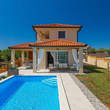 Veduta 別荘 プーラ